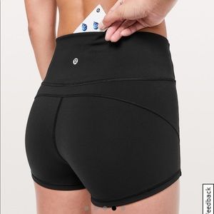 In Movement Shortd 2.5 inseam